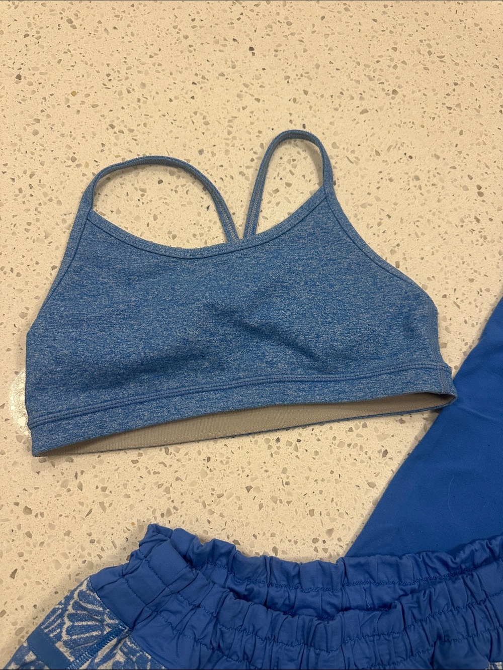 Lululemon SET Bra, , Tank, Shorts size 6 - Picture 2 of 6